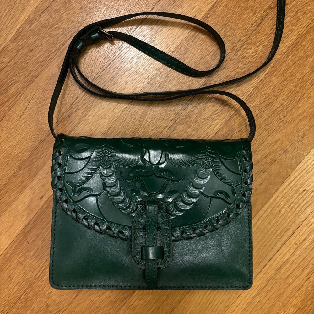 Patricia Nash Lanza Embossed Green Leather Purse